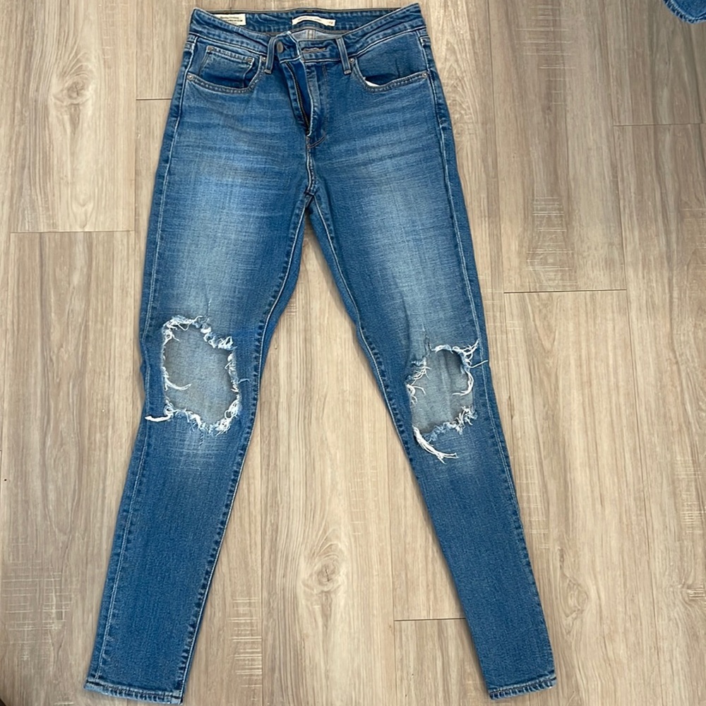 Levi’s 721 High Rise Skinny Jeans